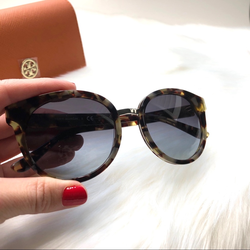 New TORY BURCH - Tortoise Sunglasses NWT